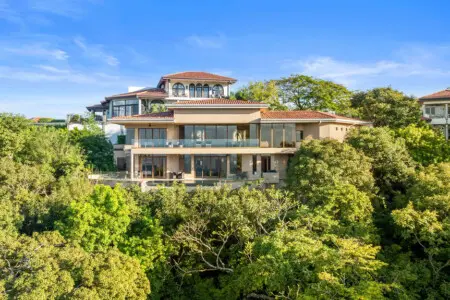 955230f1 64d1 4712 819c 54a87f3f3d8e