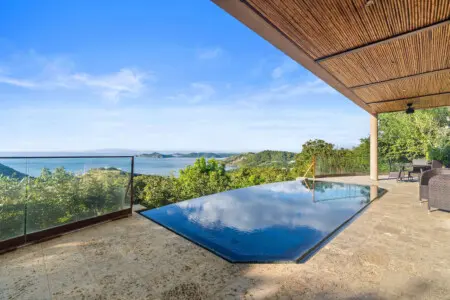 b48ff3a3 1d1a 42a1 8369 da5323e3dd9e