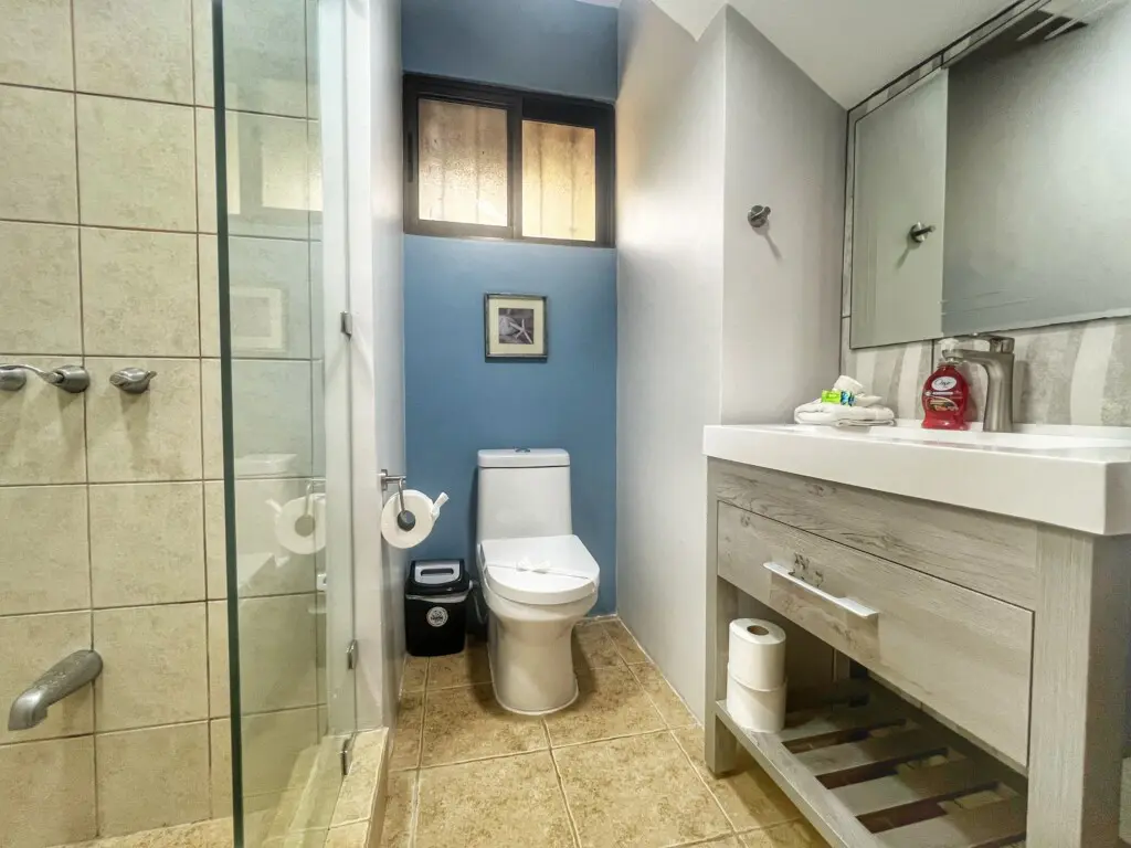 6d9ef6ab a033 4f30 9558 70508143e47c