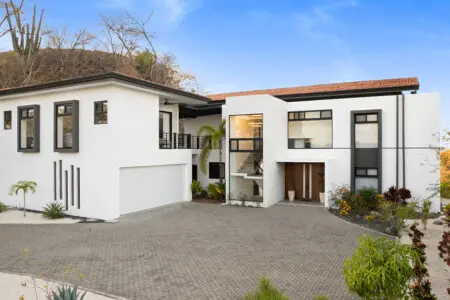 ccfb1024 8dd2 44d8 9bf5 ffd968e3e3f1