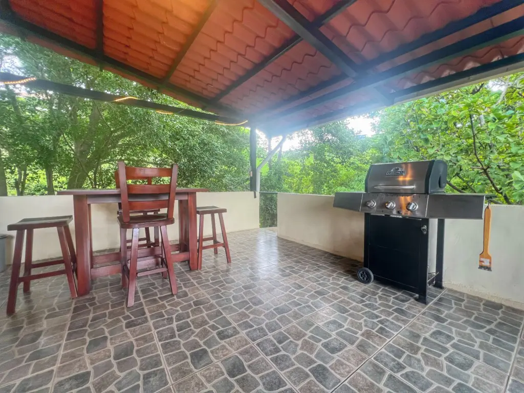 fe35d8ef 6710 4d25 b9f4 0722cebd5d18