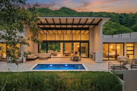 bfc9170e f963 44c9 99bd ac05db899c56