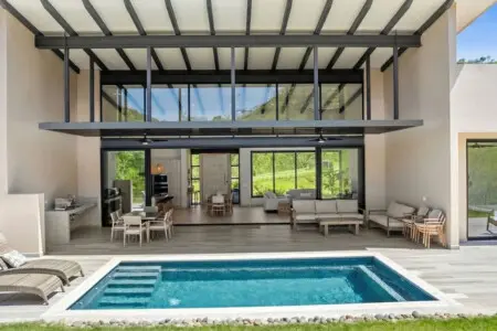 e0c8b4be 069d 4d27 be38 36d3bb9fa229