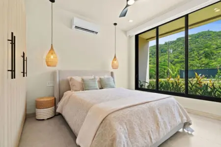 f147c948 c1c7 473a a6e8 b600b56990b4