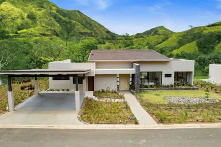 f81f8a88 a97e 44bc b59f 23785e86042a