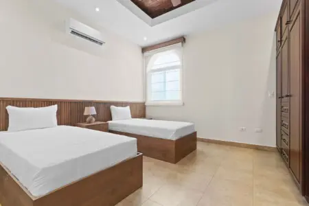 53d2b934 d5e1 4477 832e 9d1f5302143d