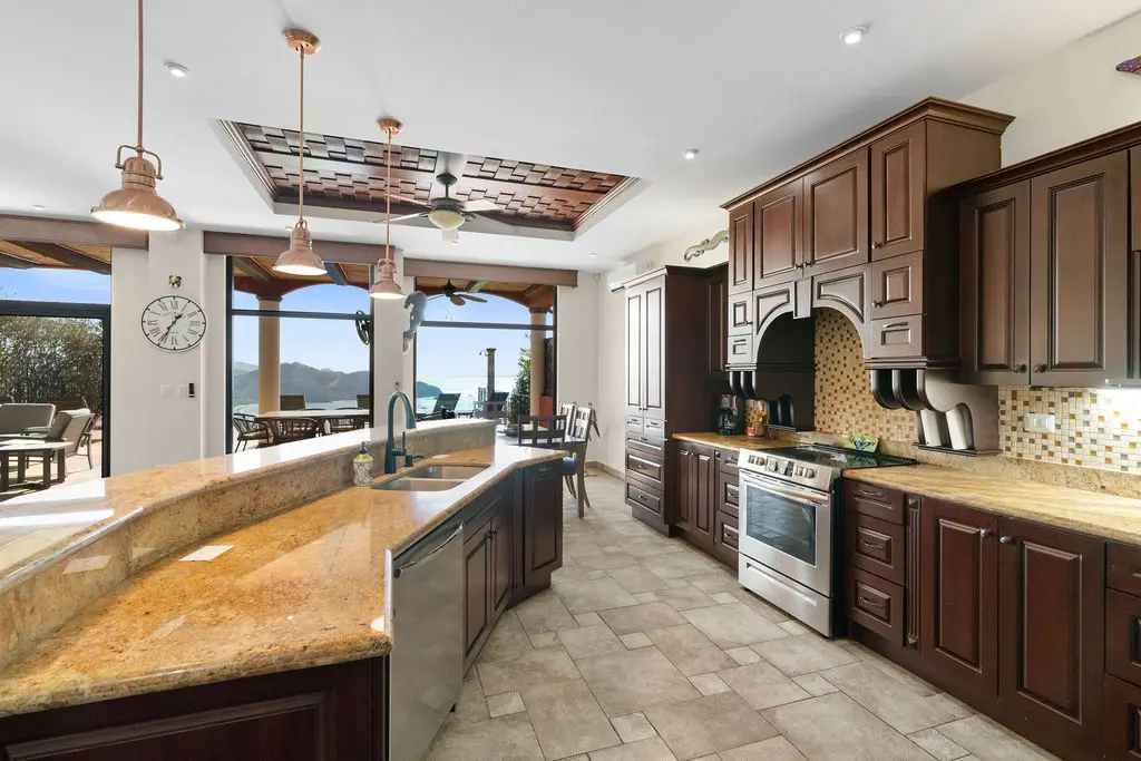 5fad154d ab84 45c7 a3ba d4eccd63611f