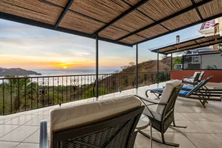 5ff52c56 bb17 4aae a48a 44ad910bdc68