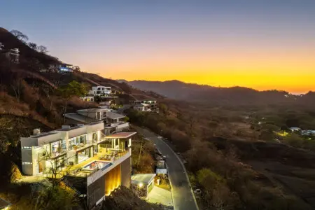 6fc1f2d3 b456 4f0c 9a7b 8b9f9f1548a9