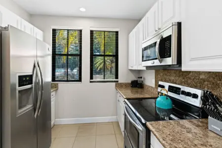 8a941385 a270 4edb a1dc 66d2237c19bf