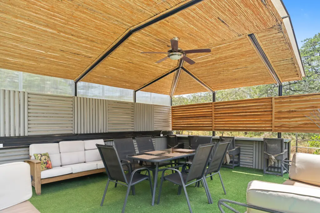 9461d956 f47a 4d56 a716 2d7de03b85ff