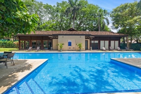 Hermosa del Mar offers 2 pools, a gym and a kids play area.