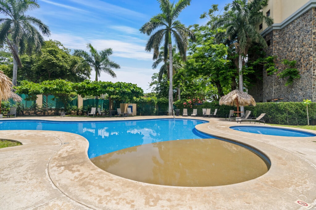 Hermosa del Mar offers 2 pools, a gym and a kids play area